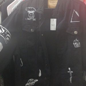 Rue21 Jackets & Coats - Doodle Pattern Hype Jean Jacket Rue21 Jackets & Coats - Doodle Pattern Hype Jean Jacket